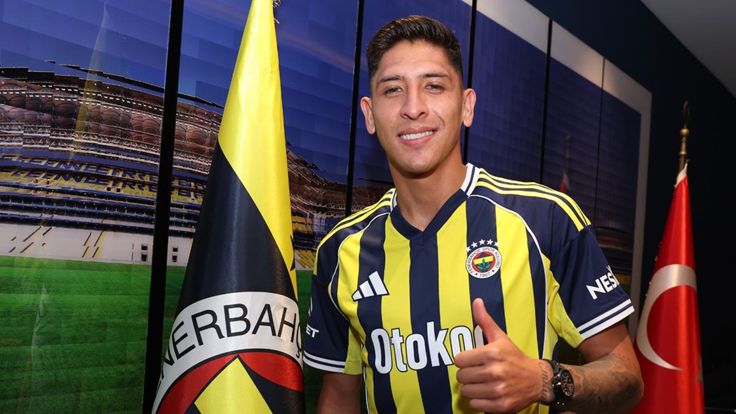 Fenerbahçe'de Edson Alvarez transferi resmen açıklandı